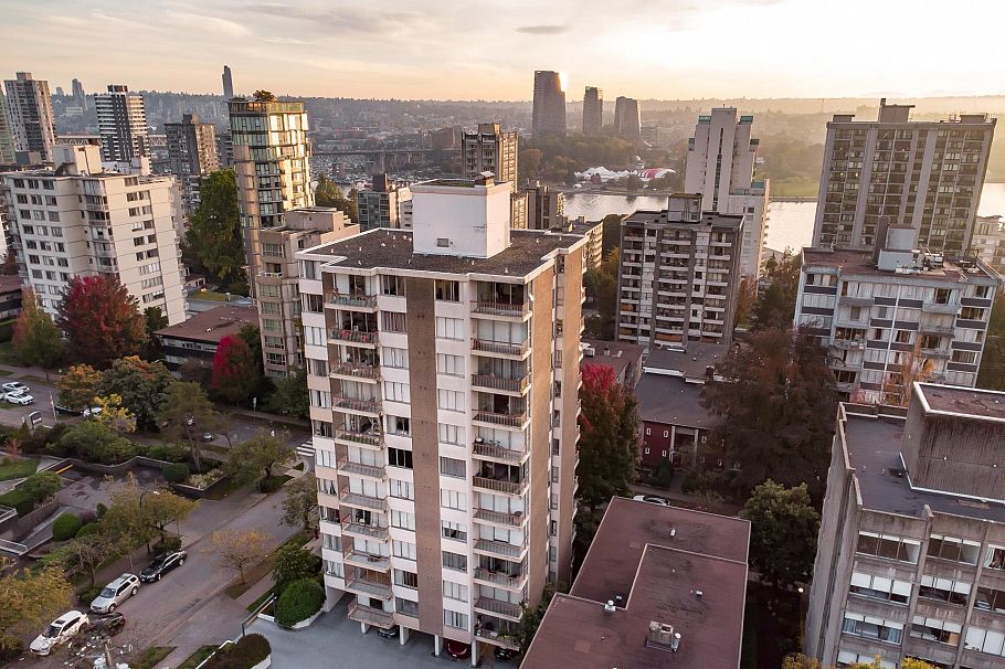 401 1219 Harwood Street Vancouver, BC - 40