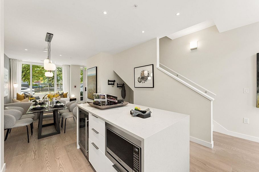 1 6138 Birney Avenue Vancouver, BC - 16