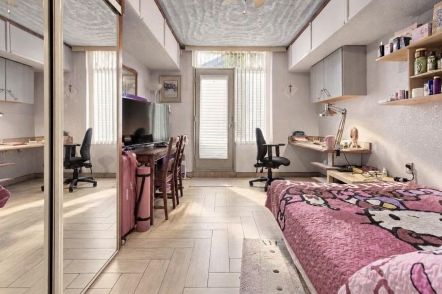 368 E 33rd Avenue Vancouver, BC - 10