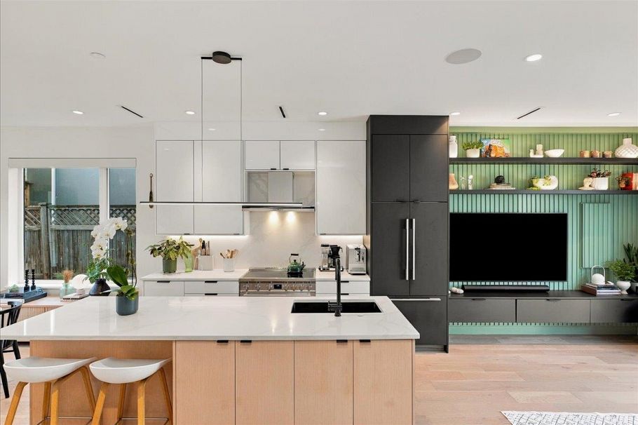 4837 Ross Street Vancouver, BC - 3