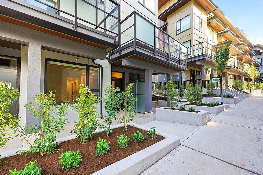 102 956 Lytton Street North Vancouver, BC - 25