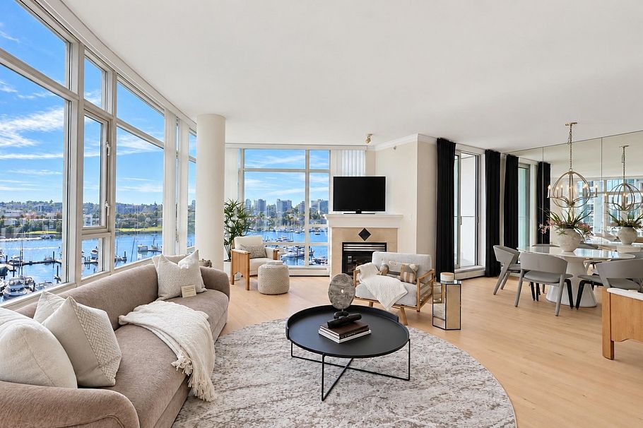 701 1111 Marinaside Crescent Vancouver, BC - 8