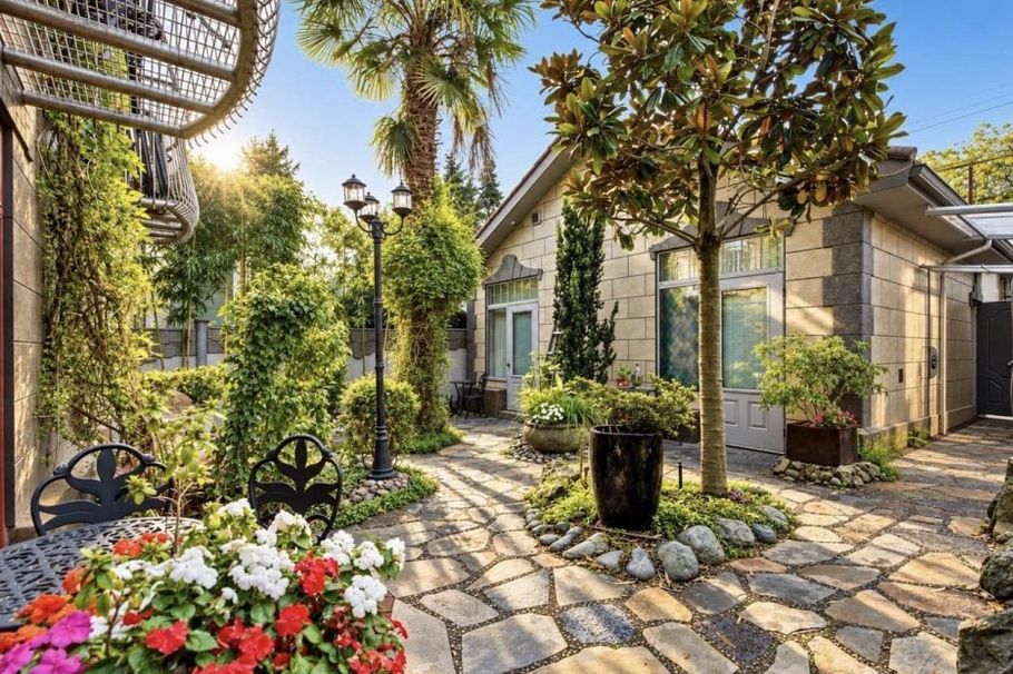 368 E 33rd Avenue Vancouver, BC - 27