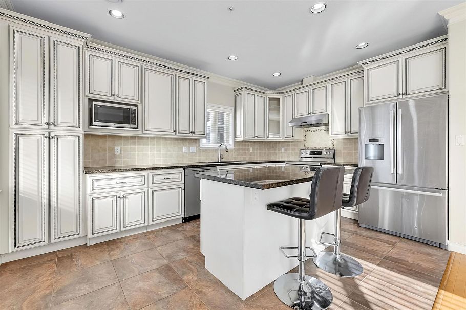 1956 W 42nd Avenue Vancouver, BC - 6