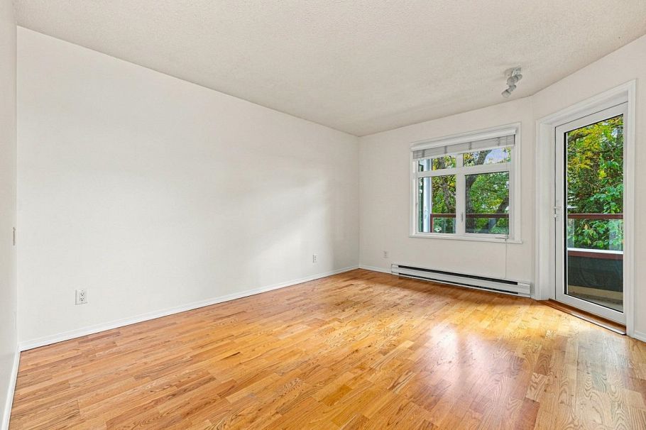 214 121 W 29 Street North Vancouver, BC - 13
