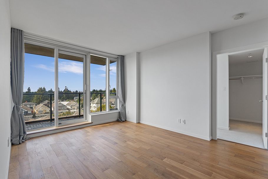 915 8488 Cornish Street Vancouver, BC - 4