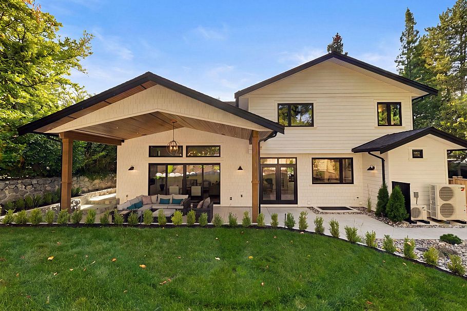 868 Canyon Boulevard North Vancouver, BC - 36