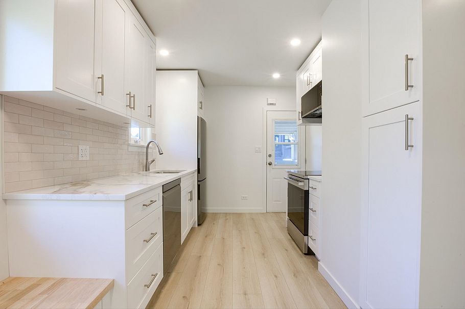 1338 E 37th Avenue Vancouver, BC - 12
