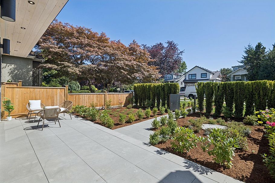 1 2815 Trinity Street Vancouver, BC - 40