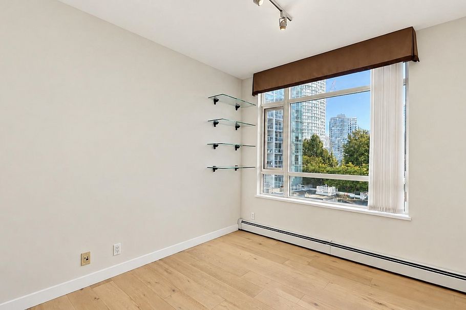701 1111 Marinaside Crescent Vancouver, BC - 27
