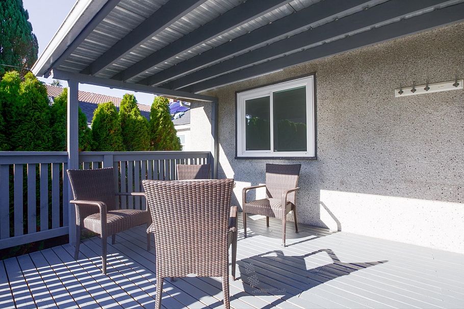 1338 E 37th Avenue Vancouver, BC - 37