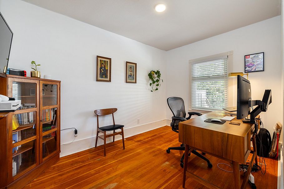 4343 W 11th Avenue Vancouver, BC - 15