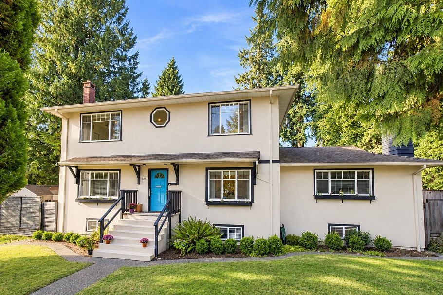 300 E 25th Street North Vancouver, BC - 1