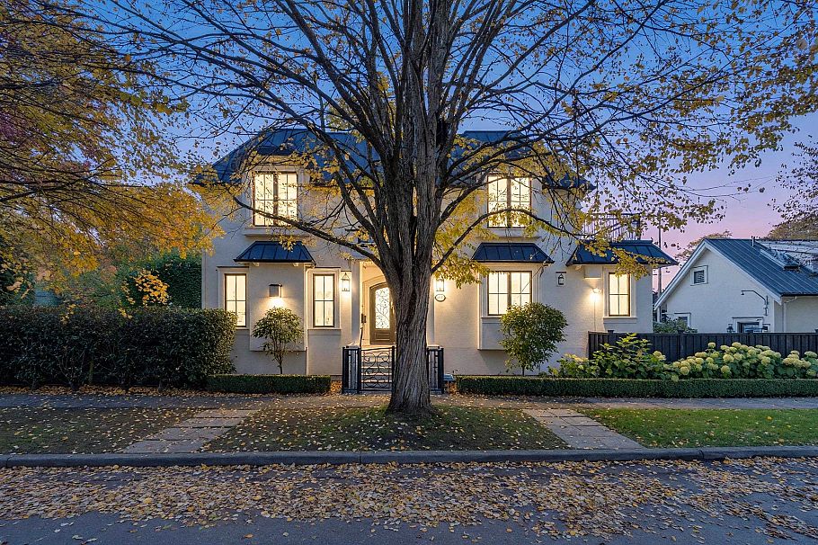 2875 Trimble Street Vancouver, BC - 1