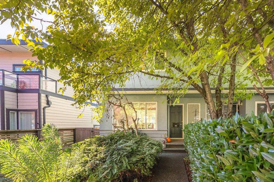 355 E 4th Street North Vancouver, BC - 3