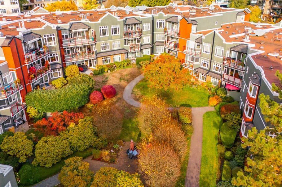 214 121 W 29 Street North Vancouver, BC - 30