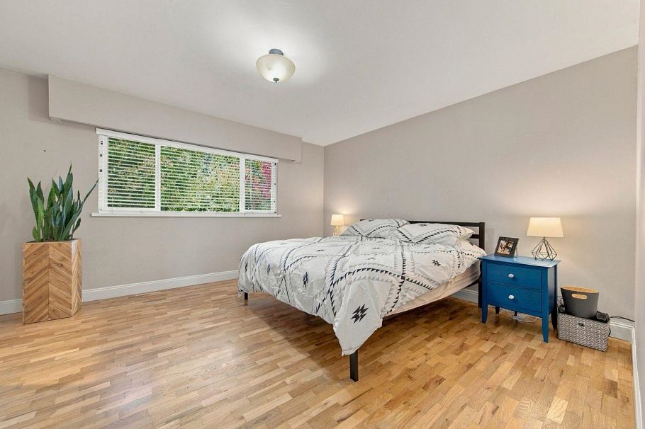 355 E 4th Street North Vancouver, BC - 18