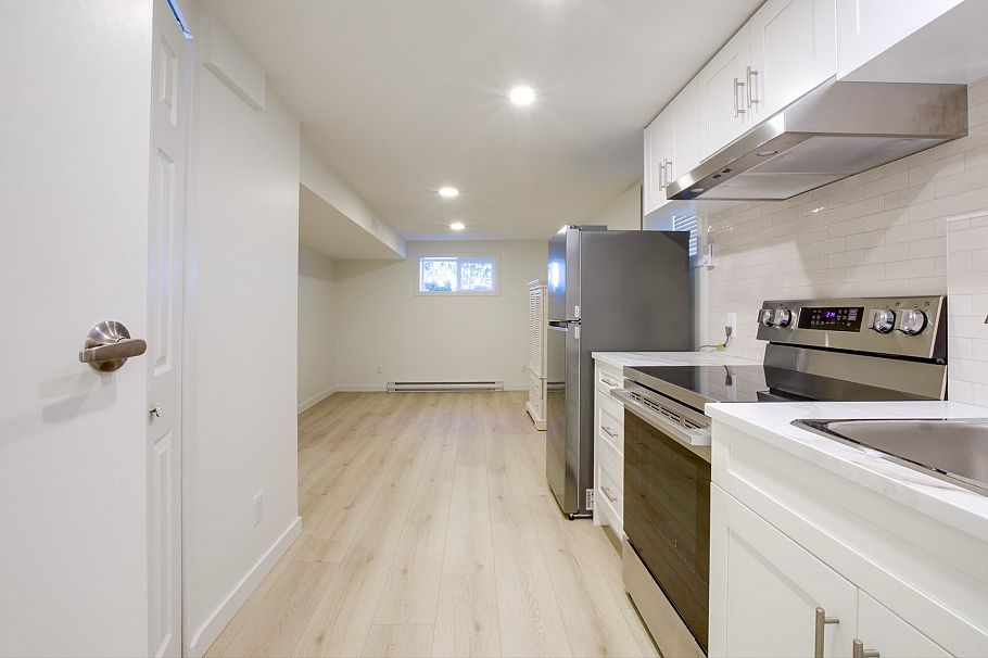 1338 E 37th Avenue Vancouver, BC - 28