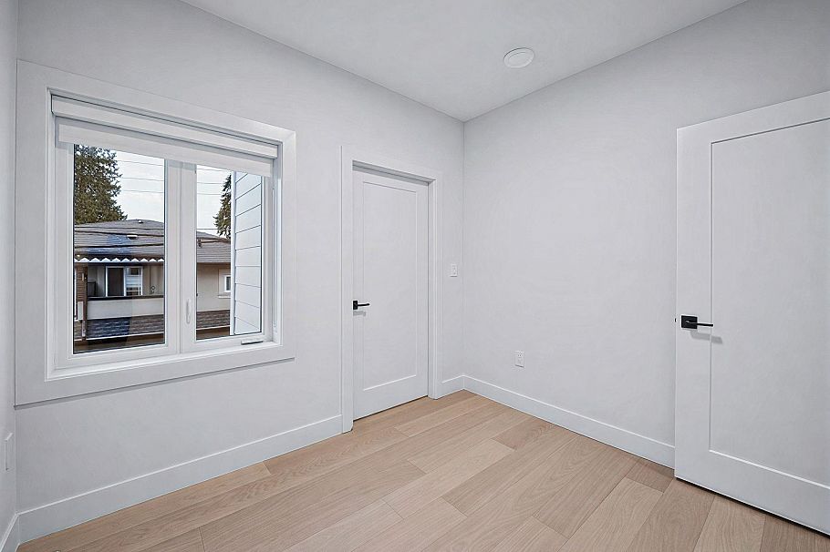 2 6989 Kerr Street Vancouver, BC - 15
