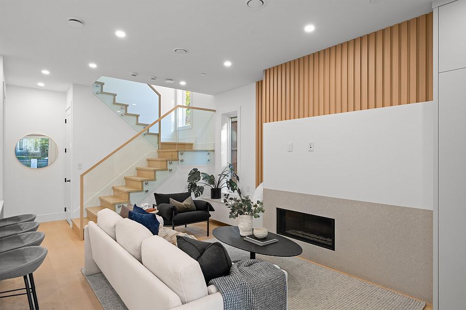 1 3657 W 11th Avenue Vancouver, BC - 24