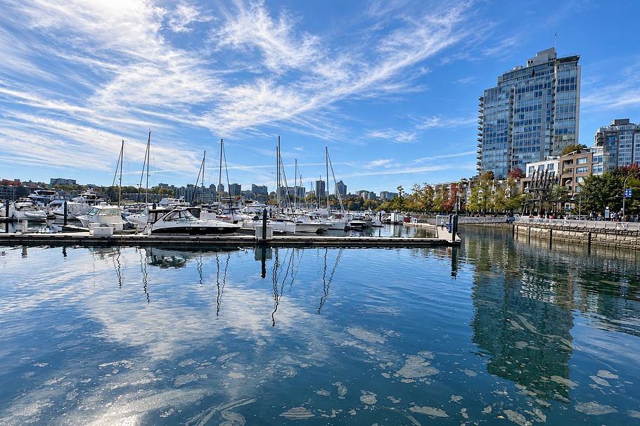 701 1111 Marinaside Crescent Vancouver, BC - 17