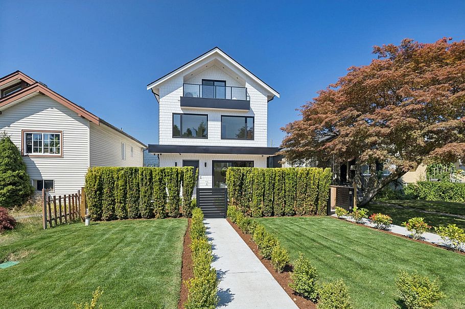 2 2815 Trinity Street Vancouver, BC - 3