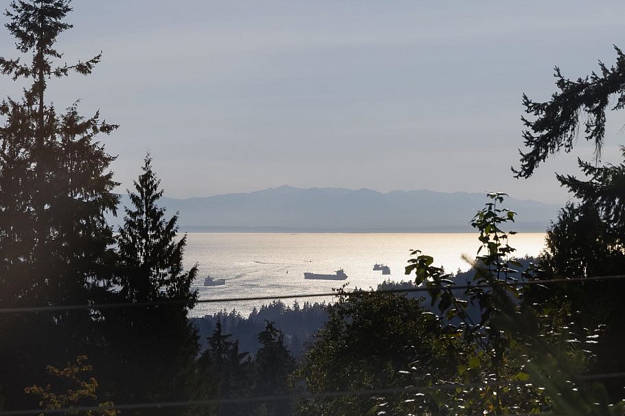 456 Montroyal Boulevard North Vancouver, BC - 37