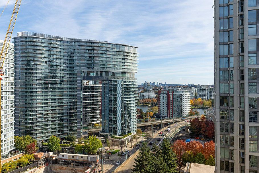 2006 1008 Cambie Street Vancouver, BC - 8