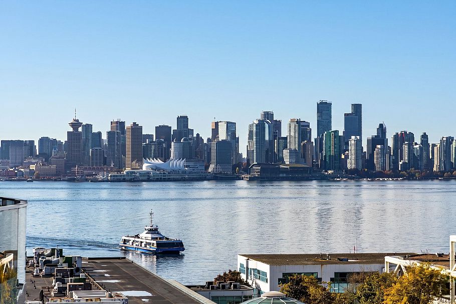 806 118 Carrie Cates Court North Vancouver, BC - 34