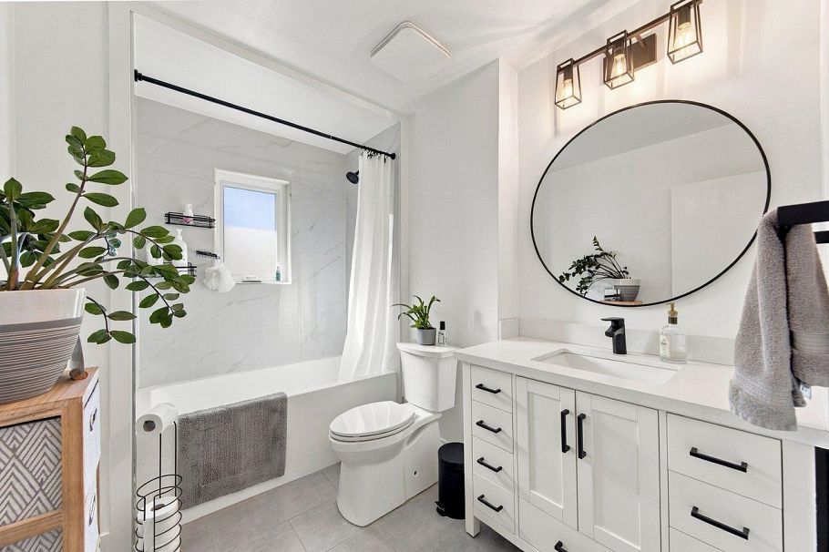355 E 4th Street North Vancouver, BC - 22
