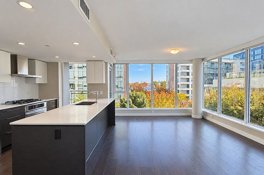603 1618 Quebec Street Vancouver, BC - 2