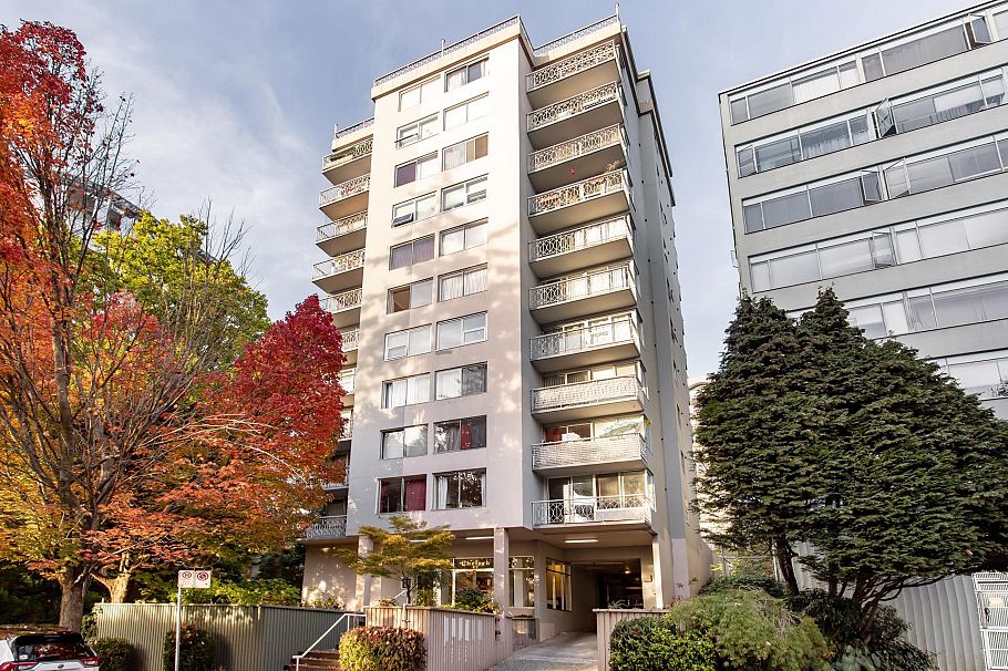 401 1219 Harwood Street Vancouver, BC - 9