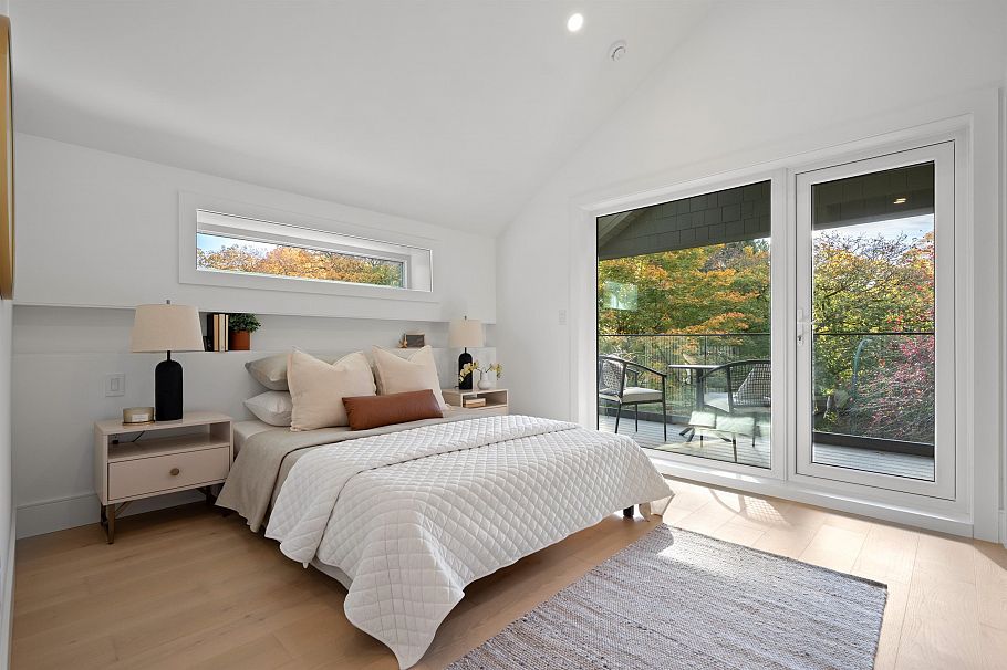 1 3657 W 11th Avenue Vancouver, BC - 5