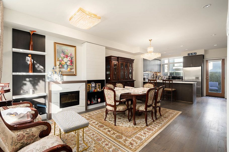 6190 Oak Street Vancouver, BC - 3
