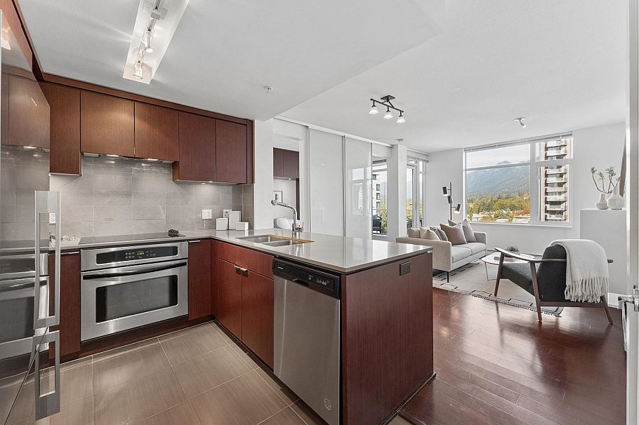 1101 158 W 13th Street North Vancouver, BC - 11