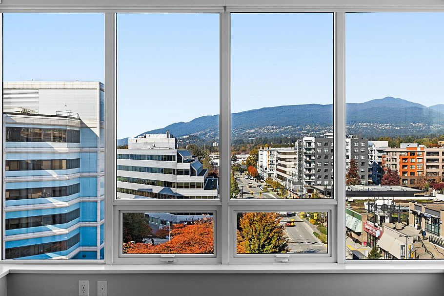 806 118 Carrie Cates Court North Vancouver, BC - 1