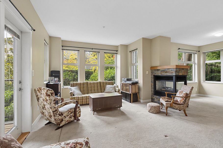 206 188 W 29th Street North Vancouver, BC - 3