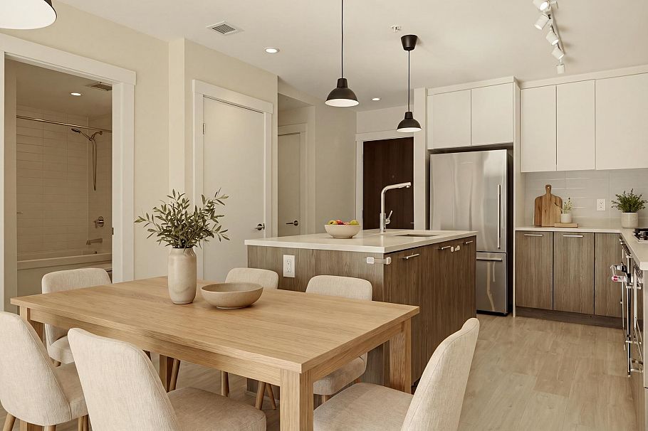 G4 625 E 3rd Street North Vancouver, BC - 4