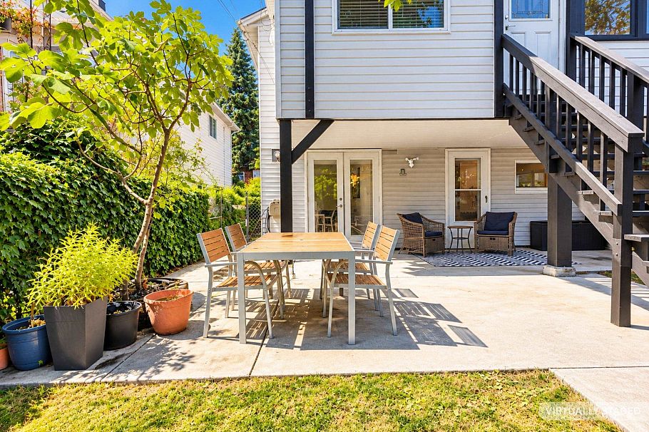 2218 E 11th Avenue Vancouver, BC - 36