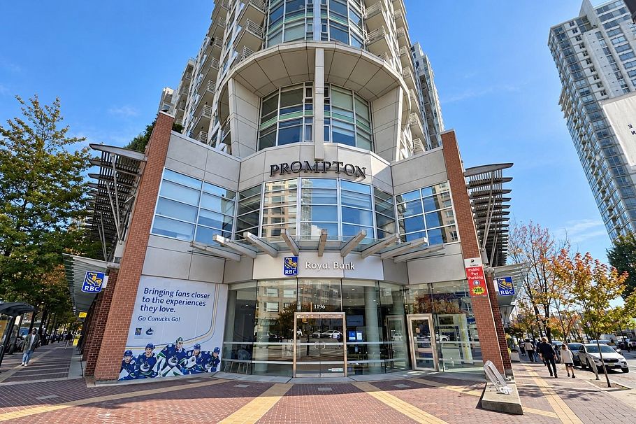 701 1111 Marinaside Crescent Vancouver, BC - 38