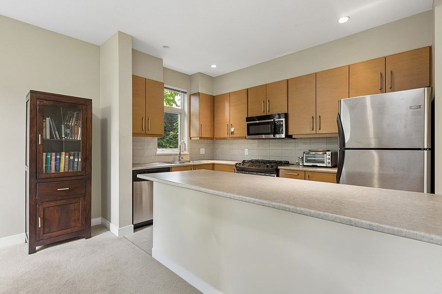 206 188 W 29th Street North Vancouver, BC - 15