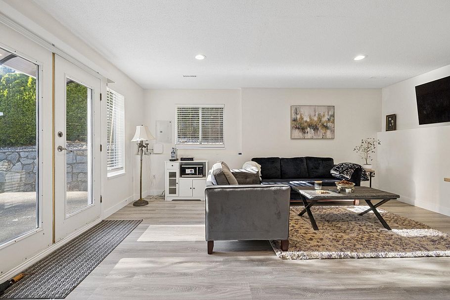 456 Montroyal Boulevard North Vancouver, BC - 31