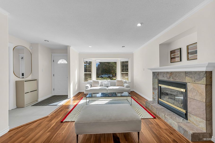 3265 Chaucer Avenue North Vancouver, BC - 4