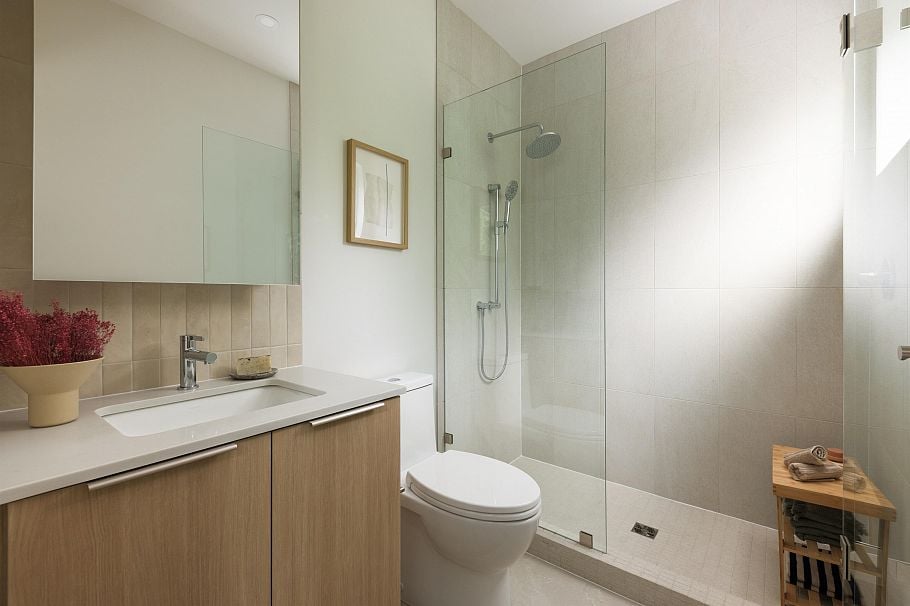 3 595 E 49th Avenue Vancouver, BC - 15