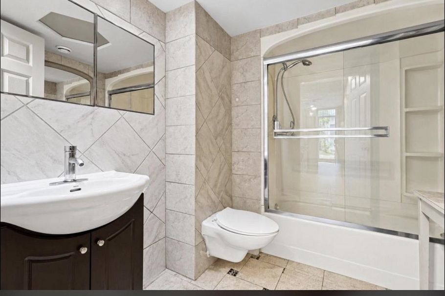 368 E 33rd Avenue Vancouver, BC - 19