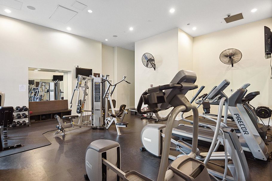 1101 158 W 13th Street North Vancouver, BC - 28