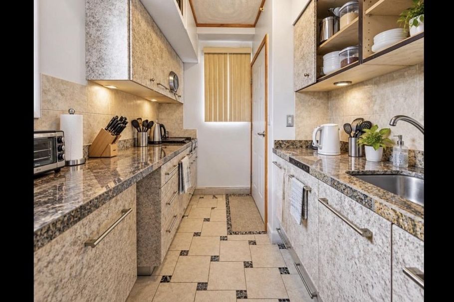 368 E 33rd Avenue Vancouver, BC - 21