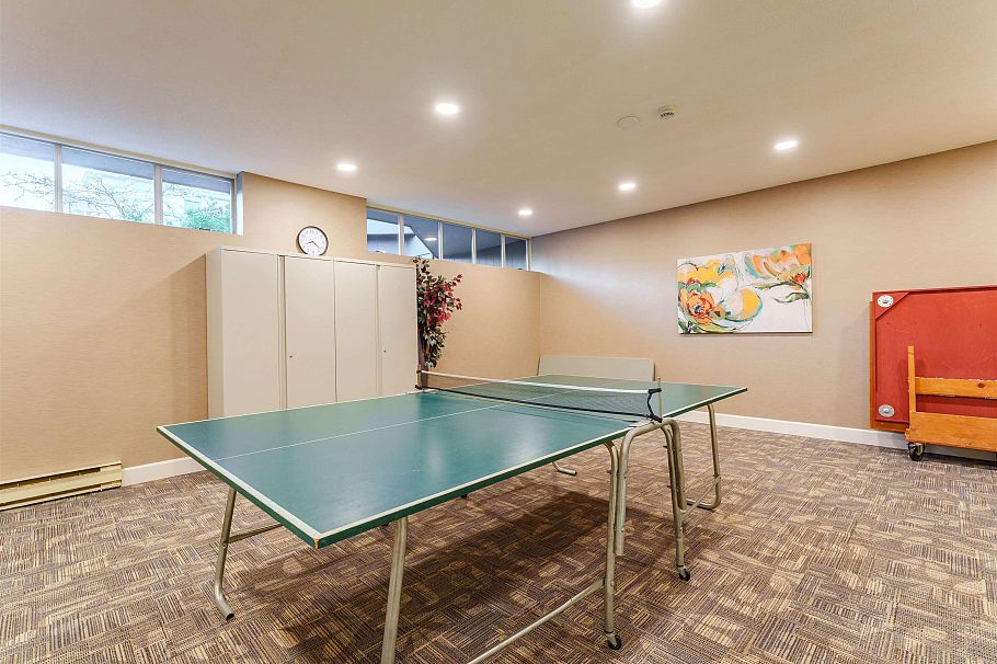 214 121 W 29 Street North Vancouver, BC - 36