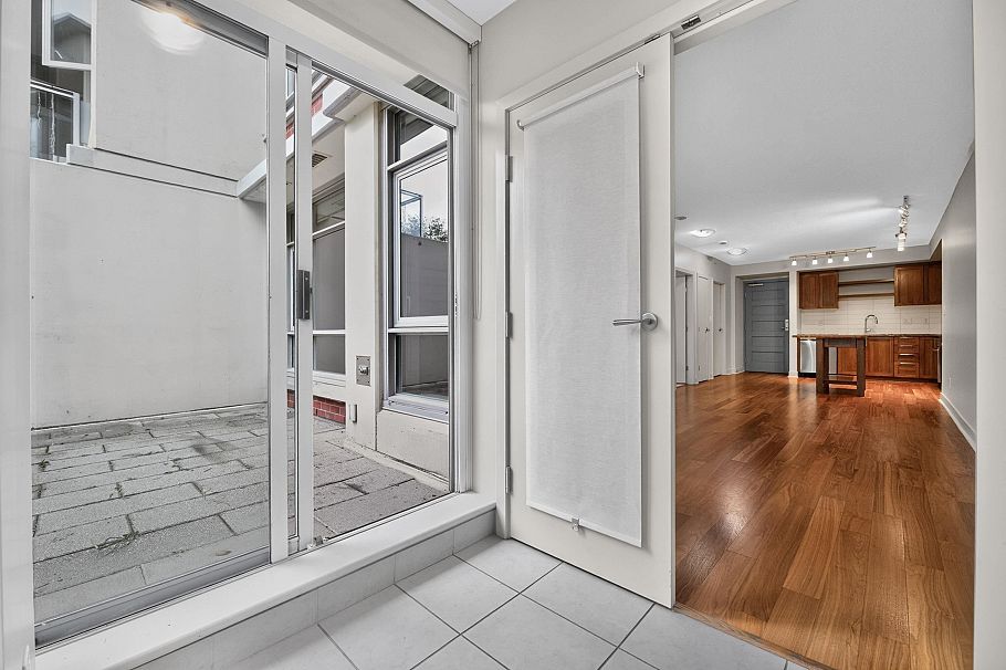 314 2268 W Broadway Vancouver, BC - 13