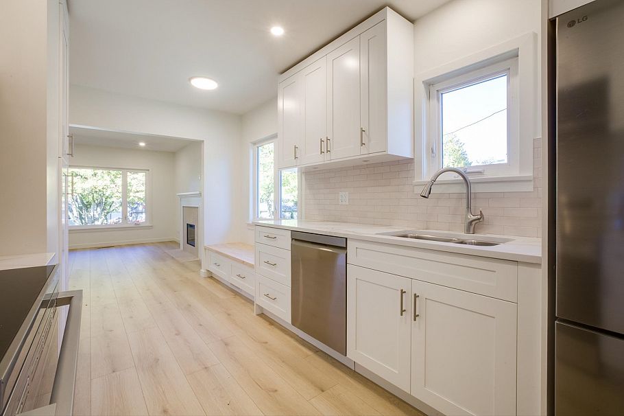 1338 E 37th Avenue Vancouver, BC - 13